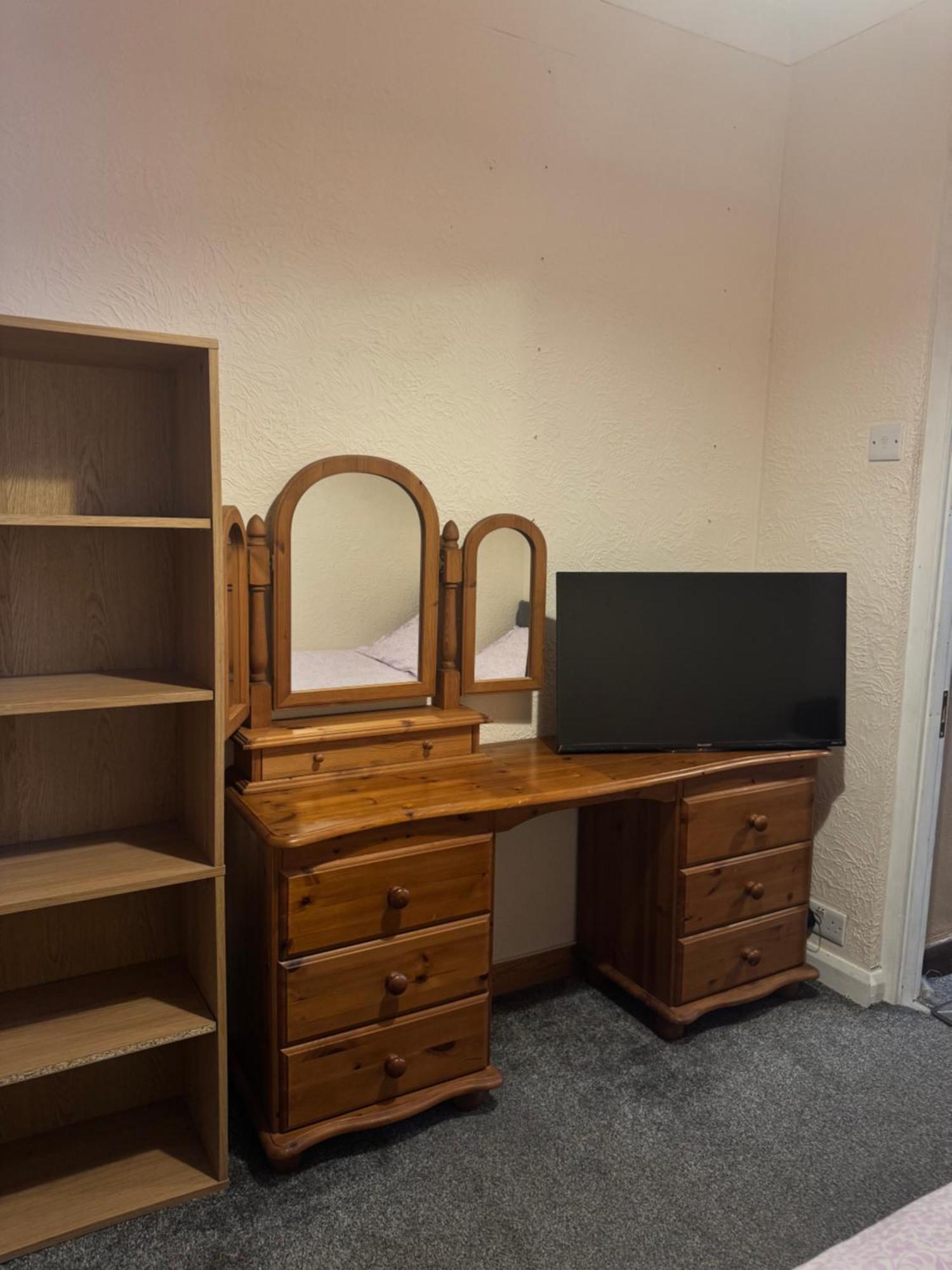 Jxb Homes - Lovely And Spacious Rooms Cliftonville Bagian luar foto