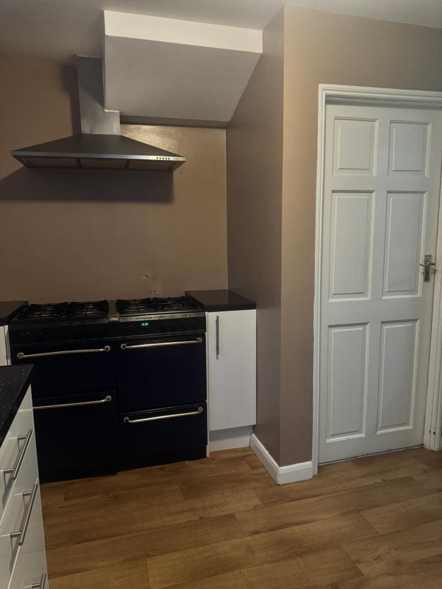 Jxb Homes - Lovely And Spacious Rooms Cliftonville Bagian luar foto