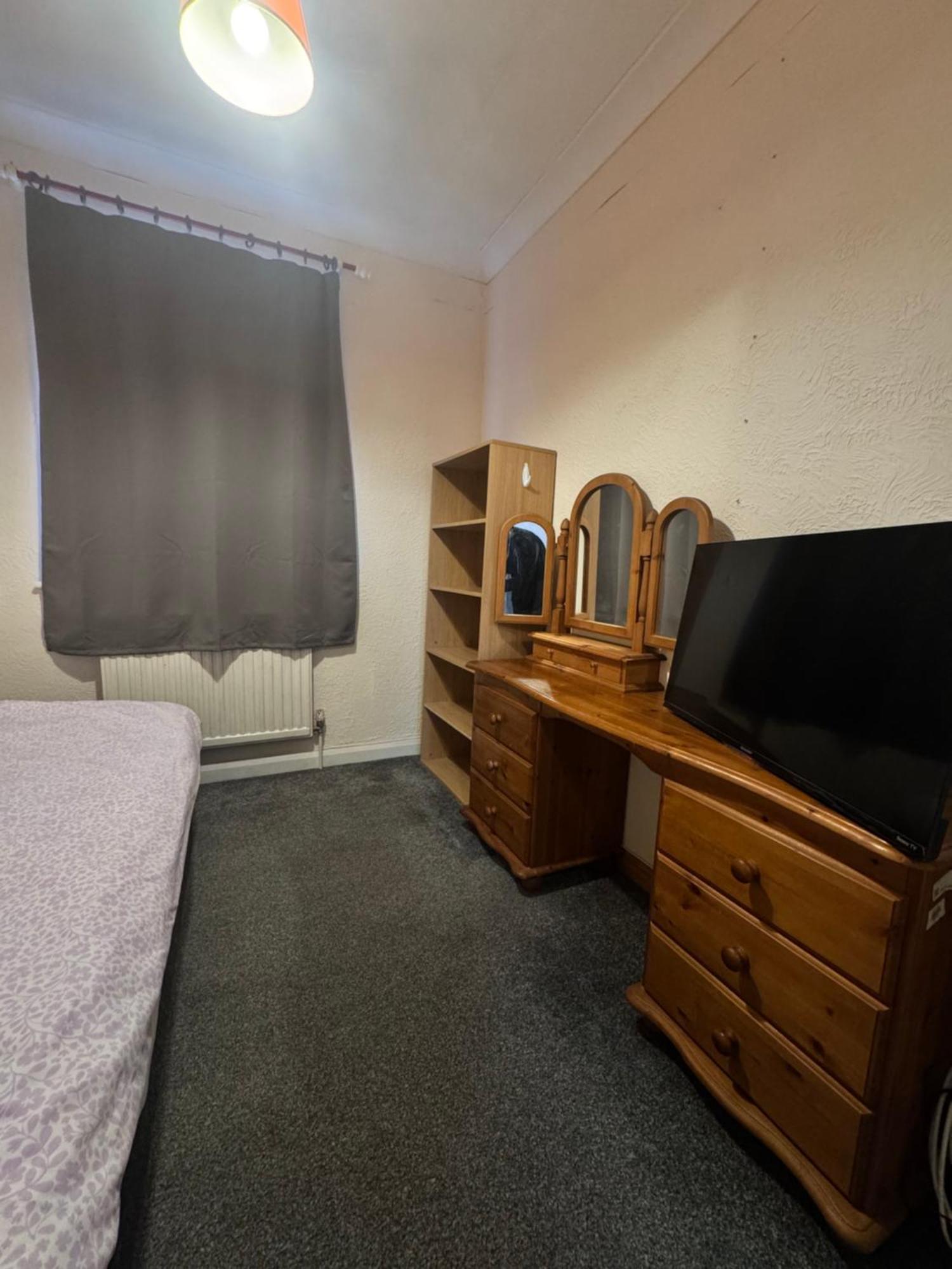 Jxb Homes - Lovely And Spacious Rooms Cliftonville Bagian luar foto