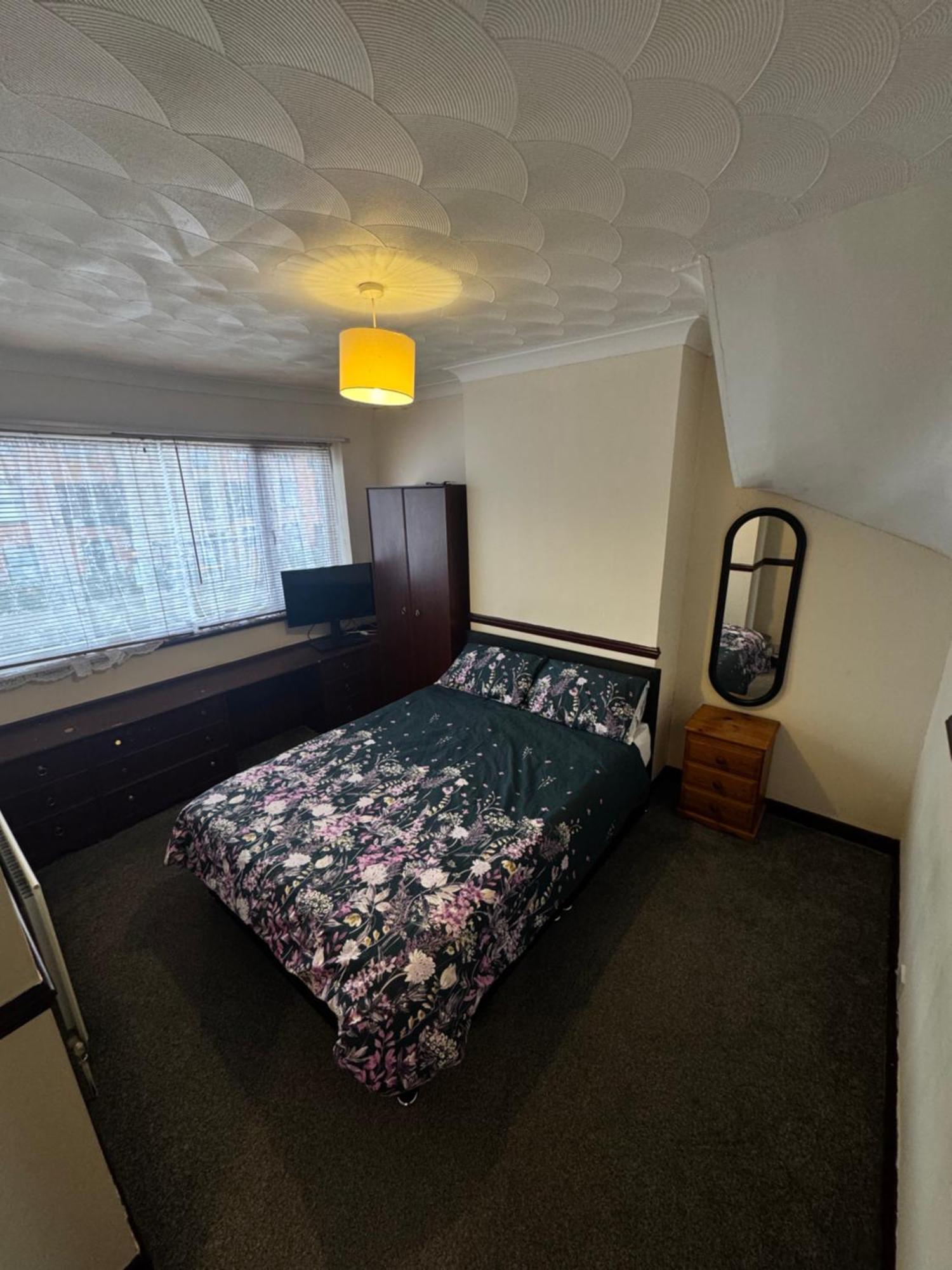 Jxb Homes - Lovely And Spacious Rooms Cliftonville Bagian luar foto