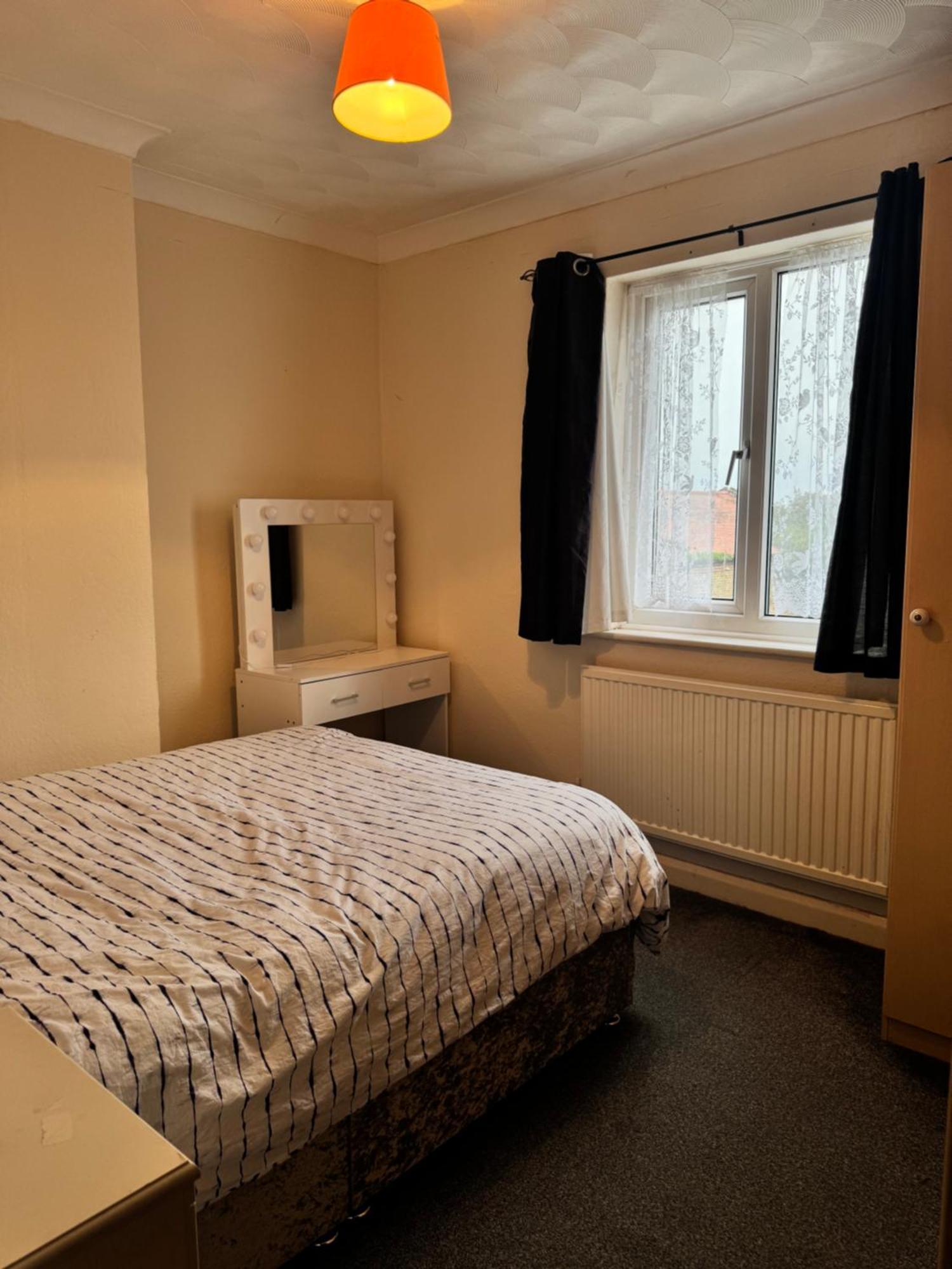 Jxb Homes - Lovely And Spacious Rooms Cliftonville Bagian luar foto